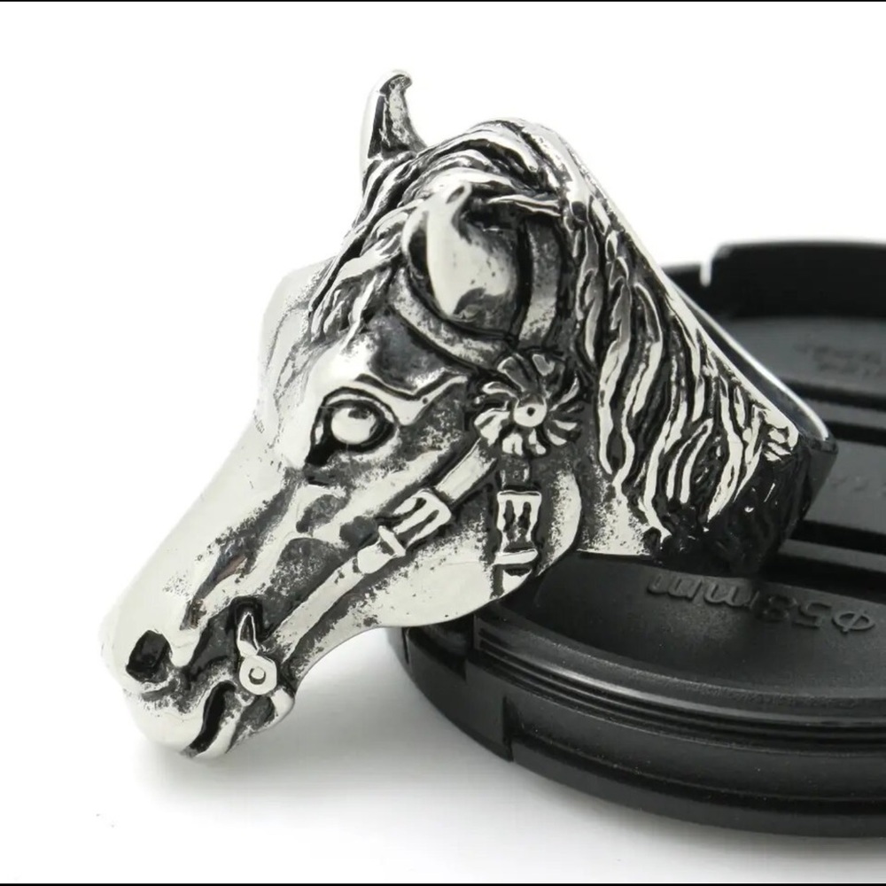 Silver Horse Head Ring so 14.5